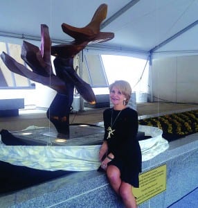 ‘UNESCO Artist for Peace Visits Miami Beach’