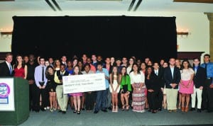 S. Fla. Ford and Lincoln dealers present scholarships, laptops