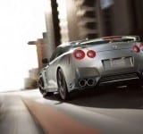 Nissan-GT-R-2015-rear-view