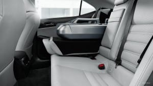 2015-Lexus-IS-350-interior-white-leather