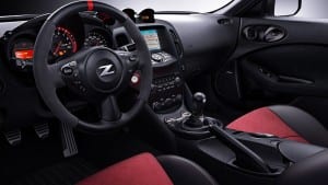 2015-Nissan-370Z-interior-dash-nismo-view