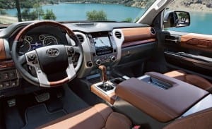 toyota-tundra-2015-interior