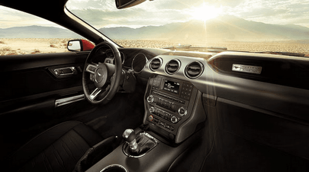 ford-mustang-interior