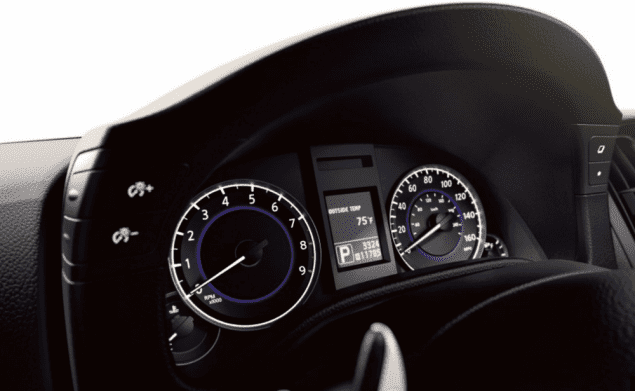 2015 Infiniti Q60 Coupe dash