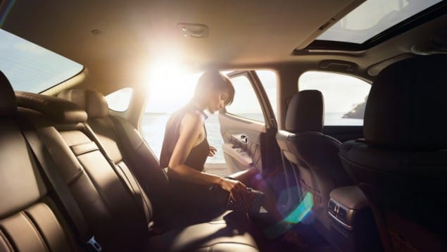 2015 infiniti Q70L interior row