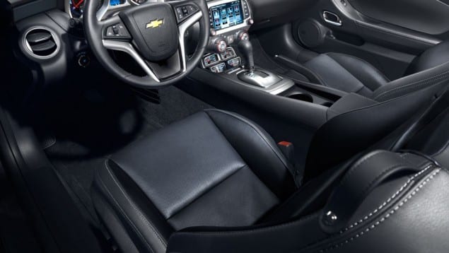 2015 chevrolet camaro interior overhead view black dash