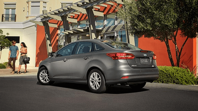 2015 ford focus sedan exterior rear view