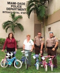 Commissioner Heyman and the community wheel in the holidayseason