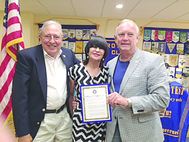 Author Donna Genet addresses Miami Dadeland-Pinecrest Rotary Club