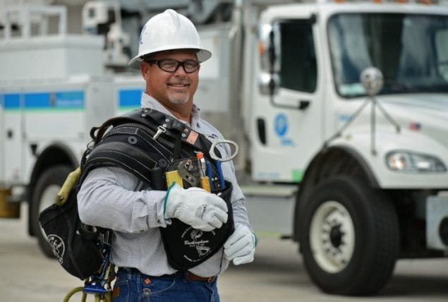 Line Specialist Mike Ochoa enjoys ‘connecting’ with FPL customers