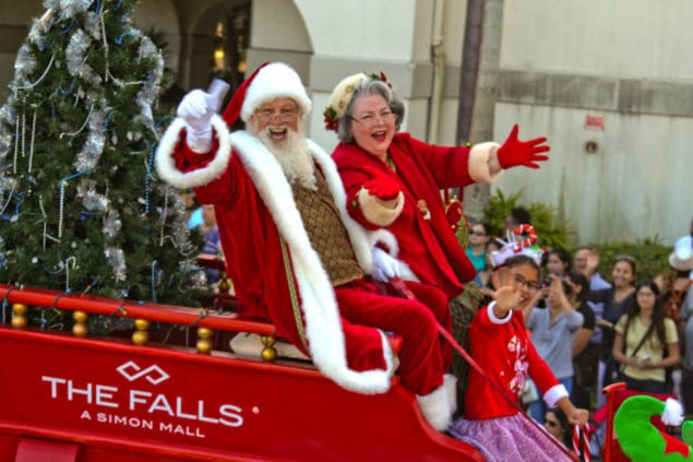 The Falls celebrates Santa's arrival with annual parade