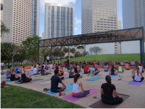 Miami's Bayfront Park free yoga surpasses 150,000 attendees