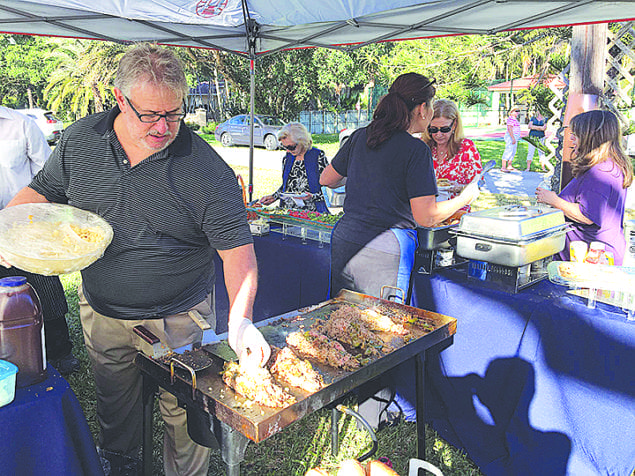 Les Oppenheim cooks up cheesesteaks and more.