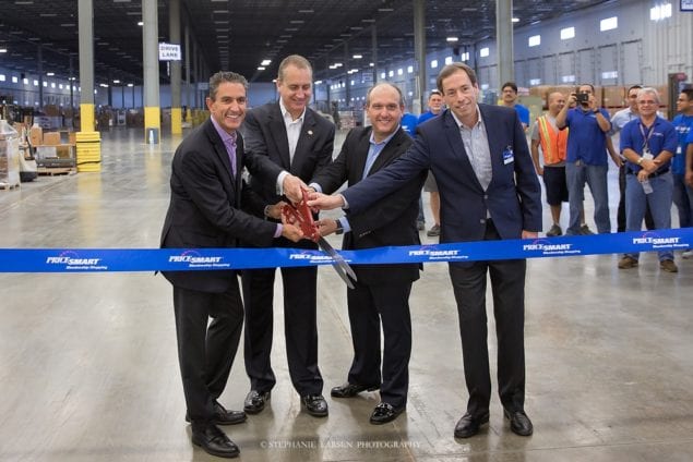 Latin American warehouse-club chain PriceSmart inaugurates huge distribution center in Medley