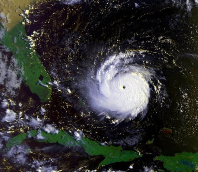 Researchers find new way to monitor location and intensity of hurricanes