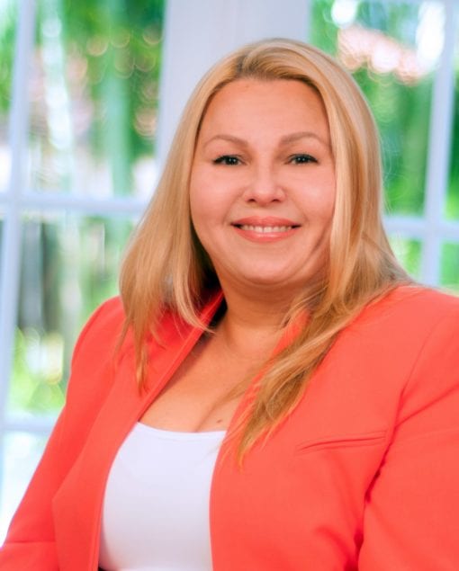 Dr. Liz de las Cuevas announces candidacy for House District 114