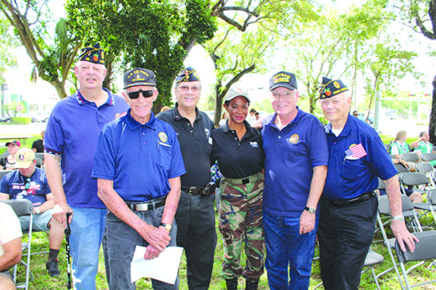 Pinecrest Veterans Day event draws hundreds