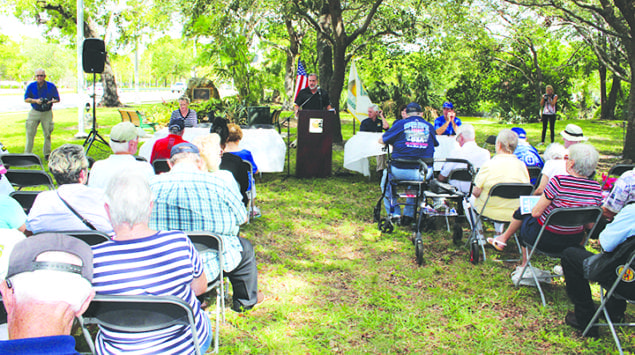 Pinecrest Veterans Day event draws hundreds