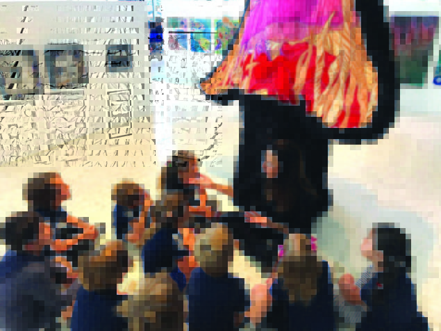 Kindergarteners at ACES visit the smART Gallery