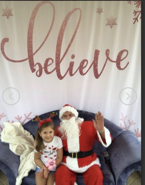 Families Celebrate Holidays and Santa’s Arrival at Town Center Aventura