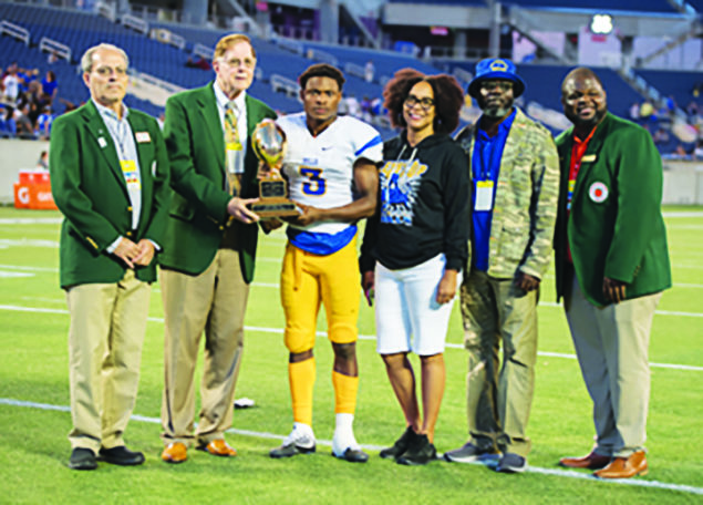 Junior Orange Bowl honors Scholar Athletes at the Fhsaa Football State Championships