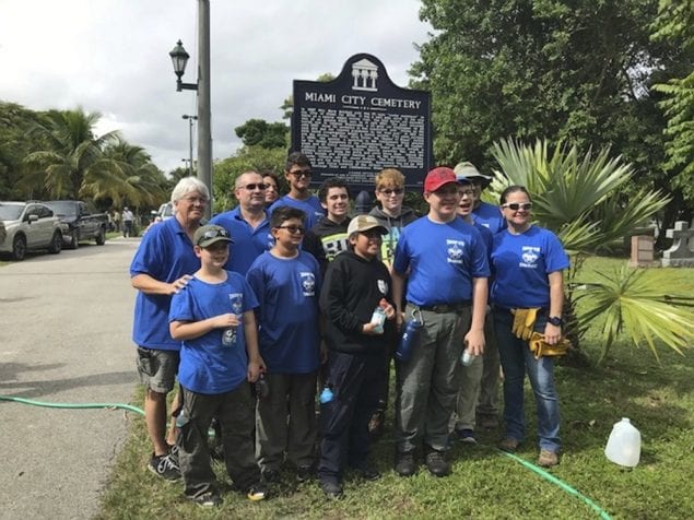 Dade Heritage Trust conducts Miami City Cemetery cleanup