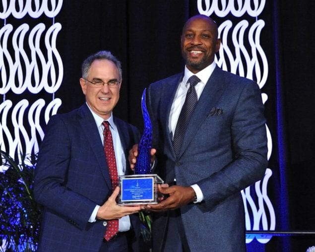 Alonzo Mourning receives Sapphire Award from Florida Blue Foundation