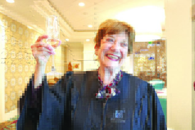 Vi at Aventura Resident Honored with Legal Pioneer Award