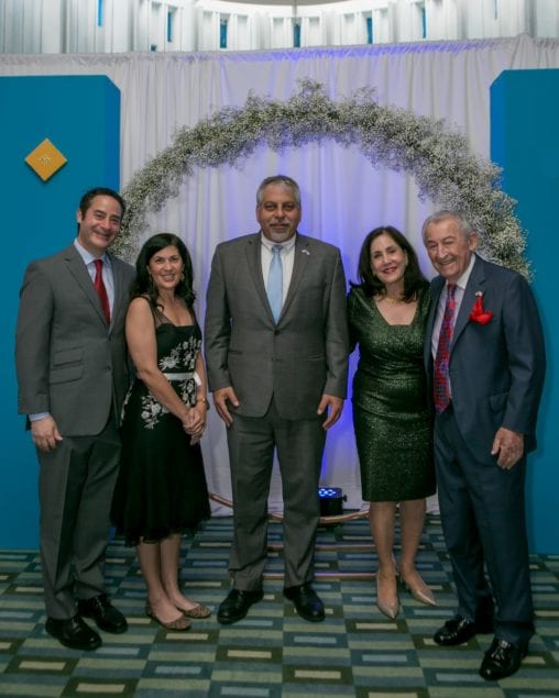 Temple Judea fundraising gala honors David Schaecter and Sydney Schaecter