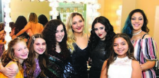 Young Star singers electrify the YOUNG STARS SHOWCASE Young Star singers electrify the YOUNG STARS SHOWCASE