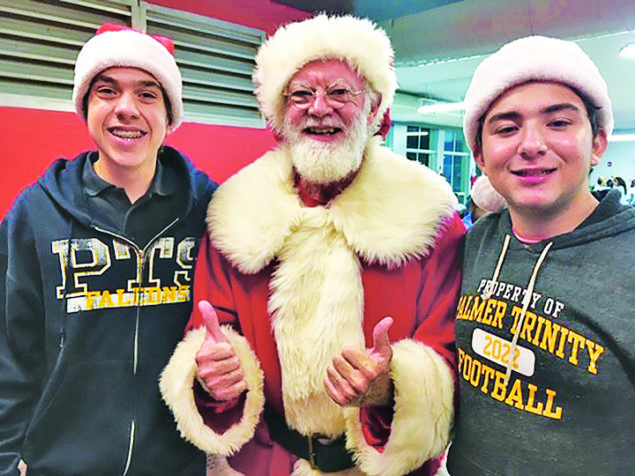 Palmer Trinity School hosts fifth annual holiday party at Chapman Partnership