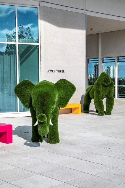 A Magical Menagerie: Discover the LEVEL THREE Topiary Garden at Aventura Mall