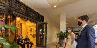 Newlyweds share their wedding day with Palace Coral Gables residents Newlyweds share their wedding day with Palace Coral Gables residents