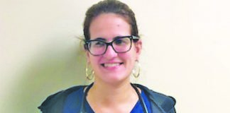 Hialeah Hospital honors Laura Gomez with DAISY Award Hialeah Hospital honors Laura Gomez with DAISY Award