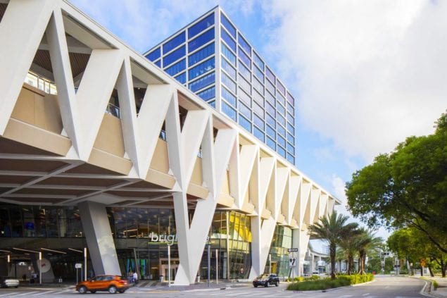 JLL executes 36,000 SF lease with Powerhouse Gym at MiamiCentral