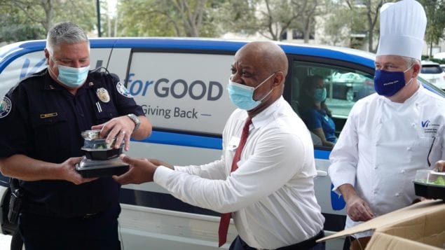 Aventura seniors deliver hot meals to first responders