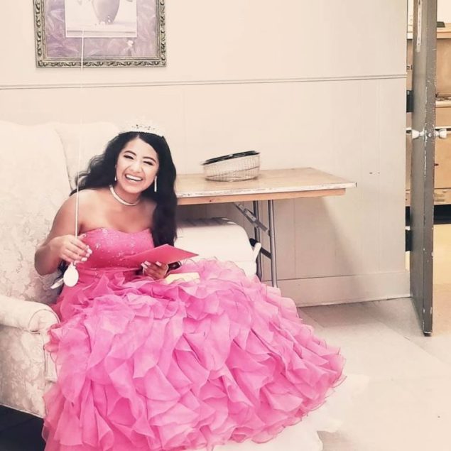 CoverGirls Focus Group hosts special quinceañera for program resident
