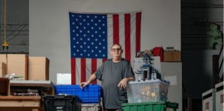 Goodwill employee receives Achiever of the Year Award Goodwill employee receives Achiever of the Year Award