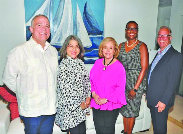 Pinecrest is home to first U.S. Century Bank “Miami Pillars” dinner