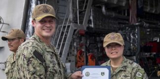 Sailor from Miami receives Navy Achievement Medal Sailor from Miami receives Navy Achievement Medal