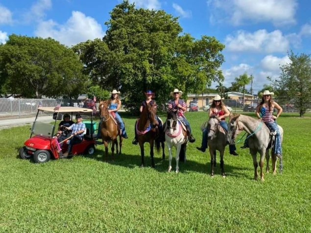 Celebrated Cutler Bay horse, ‘Red,’ is retiring