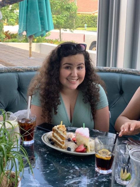 Young Star Emily Taylor Kaufman celebrates 17th birthday in style