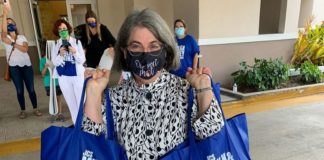 Jewish Community Services of So. Florida delivers food for annual Milk & Honey campaign Jewish Community Services of So. Florida delivers food for annual Milk & Honey campaign