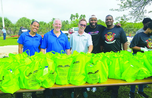 Panter, Panter & Sampedro gives away more than 2,000 turkeys to families in need