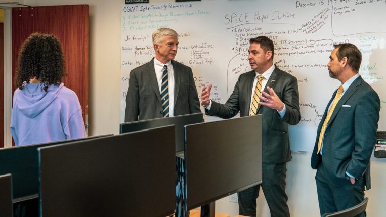 Retired Adm. Craig S. Faller meets with students and faculty at the Jack D. Gordon Institute for Public Policy. 