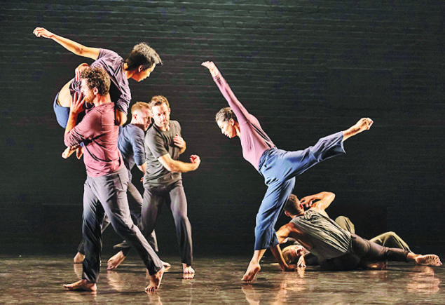 Doug Varone and Dancers to dazzle at SMDCAC