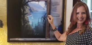 Photo exhibit invites viewers to ‘Discover Your Doorway’ Photo exhibit invites viewers to ‘Discover Your Doorway’