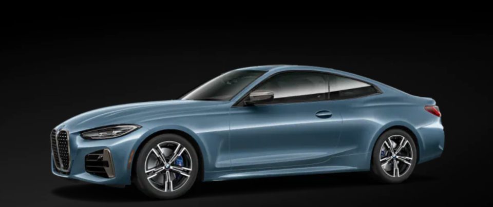 The 2022 BMW M440i Coupe Looks and Feels Sleek | Automotive Car Reviews#