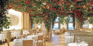Avra Estiatorio Brings a Taste of Greece to the Acqualina Community Avra Estiatorio Brings a Taste of Greece to the Acqualina Community