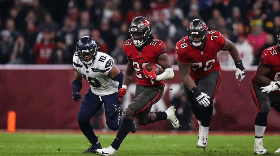 Brady, Bucs Beat Seahawks 21-16 in Historic Germany Game